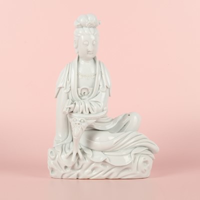 Lot 35 - A Chinese Dehua figure of Guanyin, Qing dynasty, 19th century