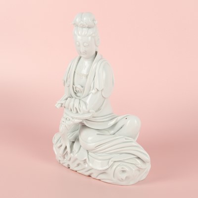 Lot 489 - A Chinese Dehua figure of Guanyin, Qing dynasty, 19th century
