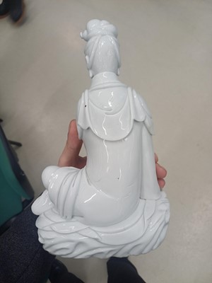 Lot 489 - A Chinese Dehua figure of Guanyin, Qing dynasty, 19th century