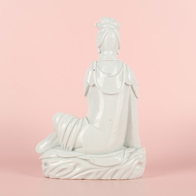 Lot 489 - A Chinese Dehua figure of Guanyin, Qing dynasty, 19th century