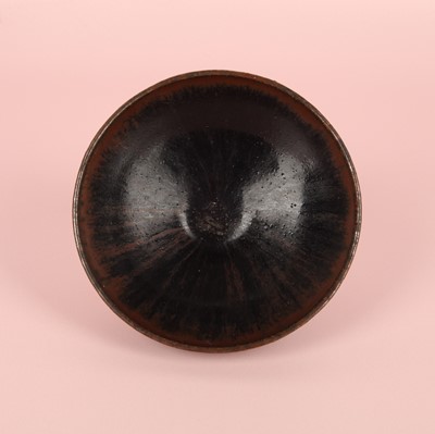 Lot 25 - A Chinese Cizhou black-glazed bowl, Song - Jin dynasty