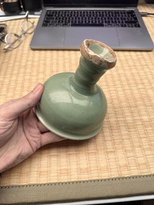 Lot 28 - A Chinese Longquan celadon stem cup / bowl, Yuan - Early Ming dynasty