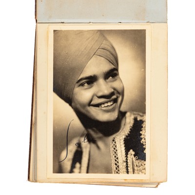 Lot 125 - Autograph Collection.- Vintage Hollywood