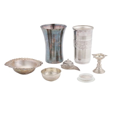 Lot 690 - A mixed group of modern Indian silver, Bombay