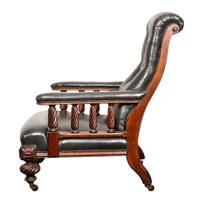 Lot 17 - A William IV mahogany library armchair