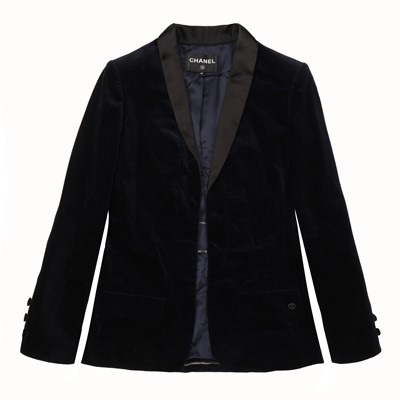 Lot 15 - Chanel Midnight Blue Velvet Smoking Jacket - Size 40