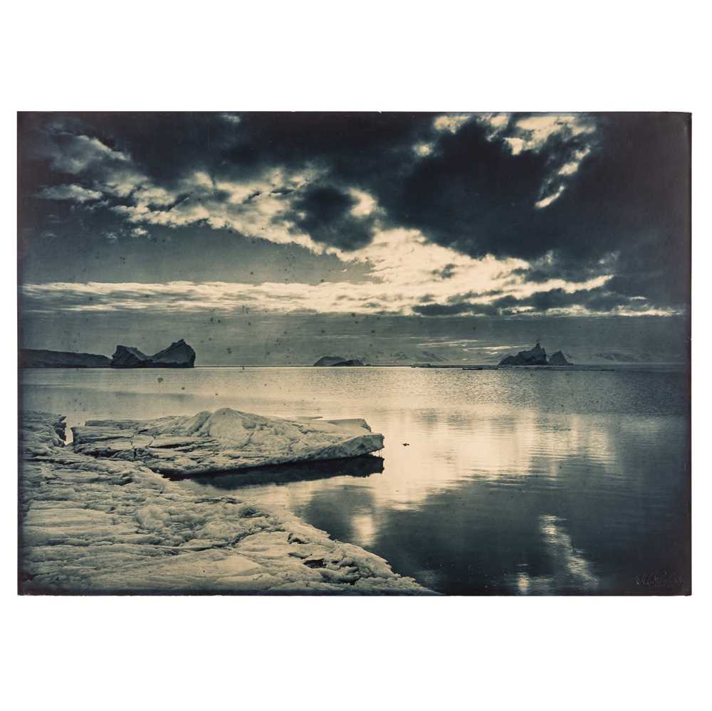 Lot 118 - Ponting. Polar Photographs (2) 1910-11