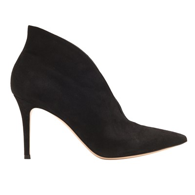 Lot 370 - Gianvito Rossi Black Vamp Heel Pump 85 - Size 39