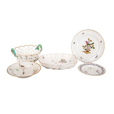 Lot 342 - A Chelsea silver shaped dish, circa 1760