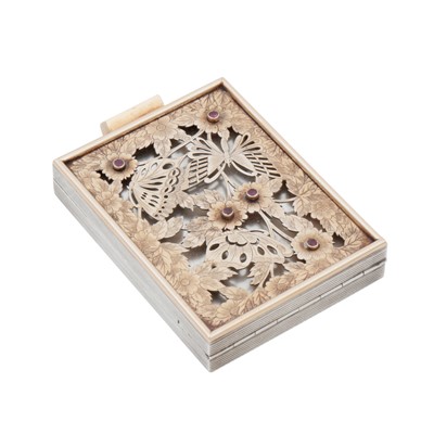 Lot 47 - Paris circa 1940 by Helluin-Mattlinger for Boucheron