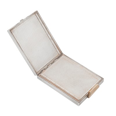 Lot 47 - Paris circa 1940 by Helluin-Mattlinger for Boucheron