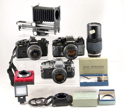 Lot 307 - Olympus OM-2 Spot Program Outfit.