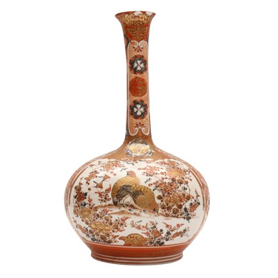 Lot 82 - A Japanese Kutani vase, Meiji period, 19th century