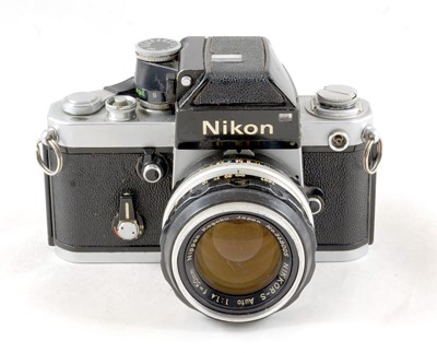 Lot 277 - Chrome Nikon F2 Photomic Camera.