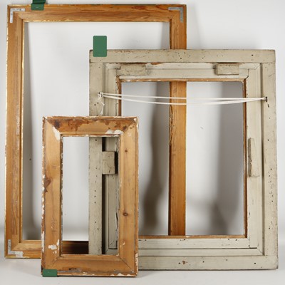 Lot 148 - A selection of frames (3).