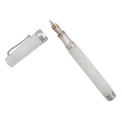 Lot 282 - A white marbled celluloid Montegrappa 1912 fountain pen