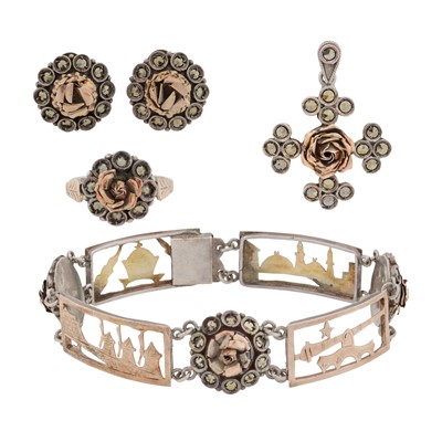 Lot 208 - A Victorian marcasite jewellery suite