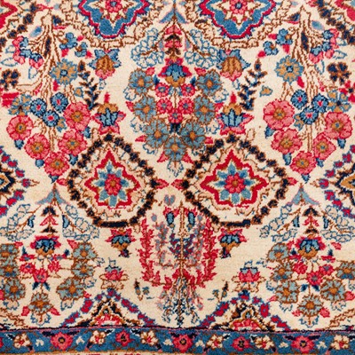 Lot 41 - A fine Kirman carpet, south Persia