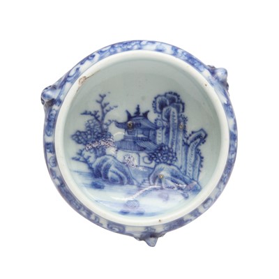 Lot 67 - A group of Chinese porcelain, Qing dynasty, 18th - 19th century