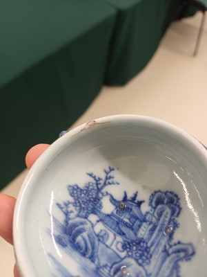 Lot 67 - A group of Chinese porcelain, Qing dynasty, 18th - 19th century