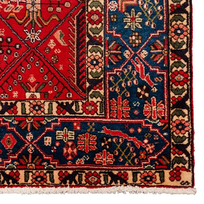 Lot 48 - A fine Bakhtiari rug, west Persia