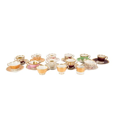 Lot 333 - Worcester porcelain, cups and saucers 1792-1840 to include Flight Barr and Barr, Flight & Barr