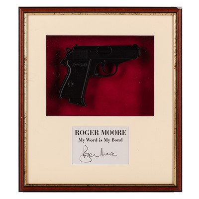 Lot 245 - Moore (Roger)