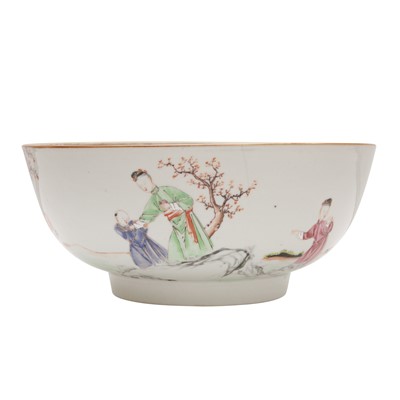 Lot 62 - A Chinese famille-rose 'figurative' punch bowl, Qing dynasty, Yongzheng / Qianlong period