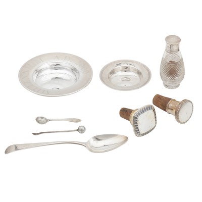 Lot 464 - A mixed group of sterling silver