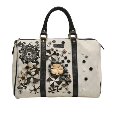 Lot 389 - Gucci White GG Floral Applique Joy Boston Bag