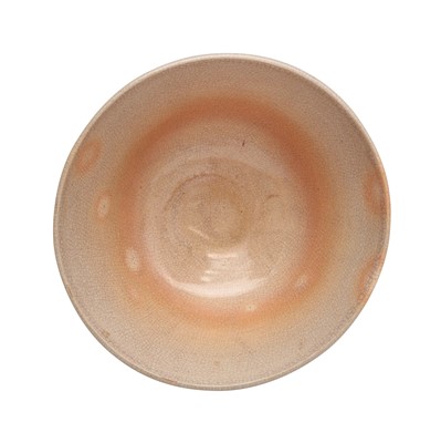 Lot 2 - A Japanese Hagi ware tea bowl (chawan), signed Hara Toyiga