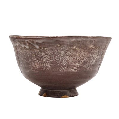 Lot 23 - A fine Japanese Utsutsugawa 'zangetsu' teabowl (chawan), Edo period, 18th century