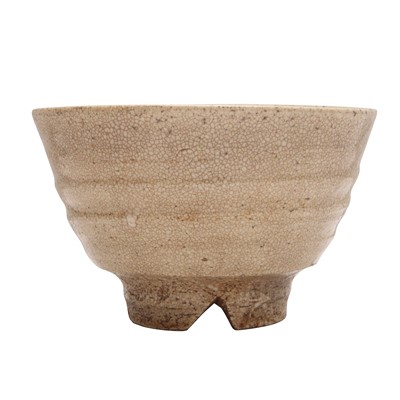 Lot 26 - A Japanese Hagi ware tea bowl (chawan), Edo - Meiji period