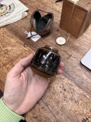 Lot 27 - λ A Japanese Seto ware tea caddy (chaire), Edo-Meiji period