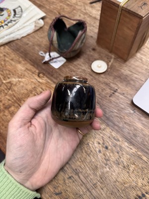 Lot 27 - λ A Japanese Seto ware tea caddy (chaire), Edo-Meiji period