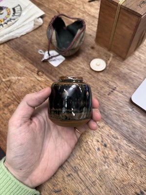 Lot 27 - λ A Japanese Seto ware tea caddy (chaire), Edo-Meiji period