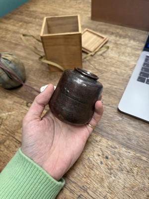 Lot 25 - λ A Japanese Seto ware tea caddy (chaire), Edo period