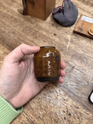 Lot 13 - λ A fine Japanese Seto ware tea caddy (chaire), Muromachi period, 16th-17th century