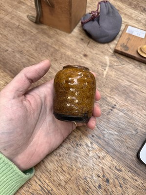 Lot 13 - λ A fine Japanese Seto ware tea caddy (chaire), Muromachi period, 16th-17th century