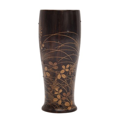 Lot 10 - A fine Japanese lacquered black persimmon wood whisk holder, Edo period - Meiji era, 19th century