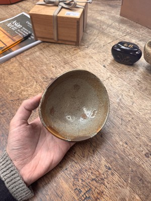 Lot 12 - A fine Japanese Ko-Karatsu tea bowl (chawan), Momoyama - Edo period, 16th - 17th century