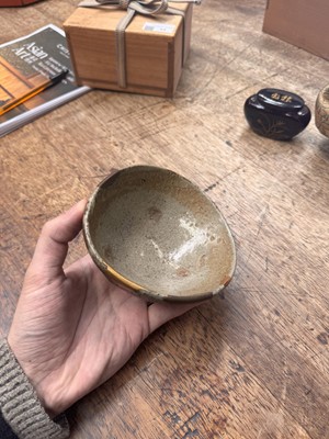 Lot 12 - A fine Japanese Ko-Karatsu tea bowl (chawan), Momoyama - Edo period, 16th - 17th century