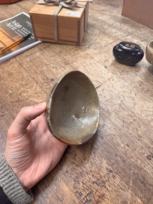 Lot 12 - A fine Japanese Ko-Karatsu tea bowl (chawan), Momoyama - Edo period, 16th - 17th century