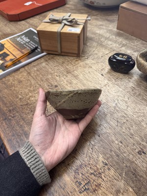 Lot 12 - A fine Japanese Ko-Karatsu tea bowl (chawan), Momoyama - Edo period, 16th - 17th century