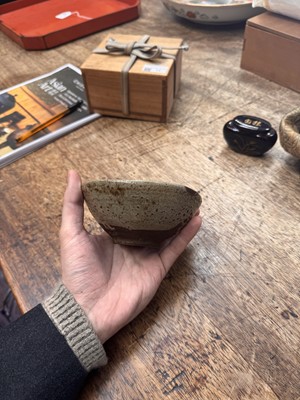 Lot 12 - A fine Japanese Ko-Karatsu tea bowl (chawan), Momoyama - Edo period, 16th - 17th century