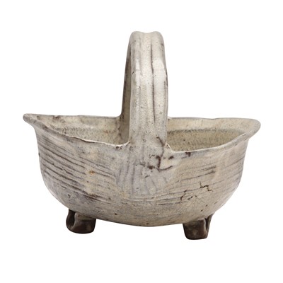 Lot 18 - A Japanese Hagi ware sweets tray (tetsuki kashiki) Edo period