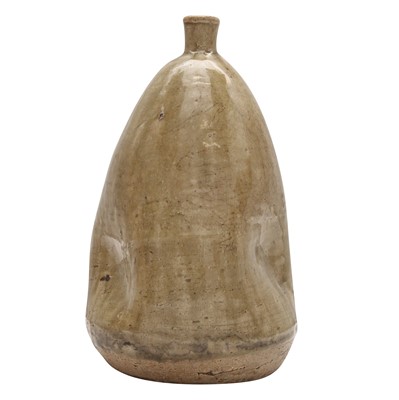 Lot 78 - A Japanese Kiseto ware sake bottle (tokuri), Edo - Meiji period
