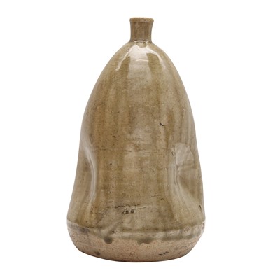 Lot 78 - A Japanese Kiseto ware sake bottle (tokuri), Edo - Meiji period