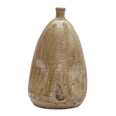 Lot 78 - A Japanese Kiseto ware sake bottle (tokuri), Edo - Meiji period