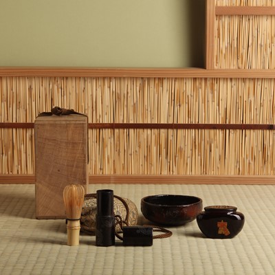 Lot 17 - A Japanese tea ceremony travelling set, Edo - Meiji period